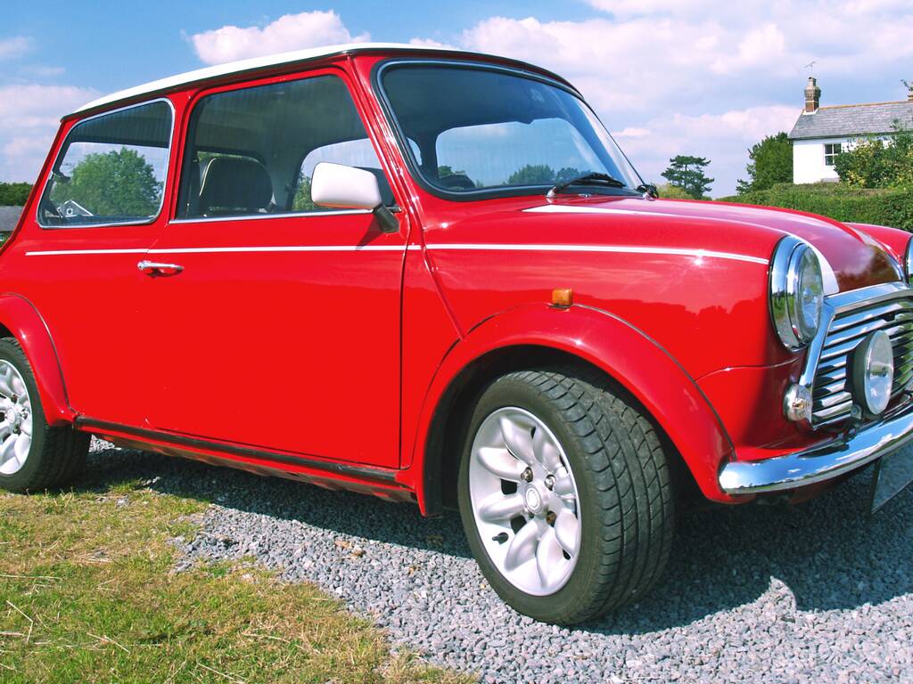 Red Mini at Oulton Park Chester