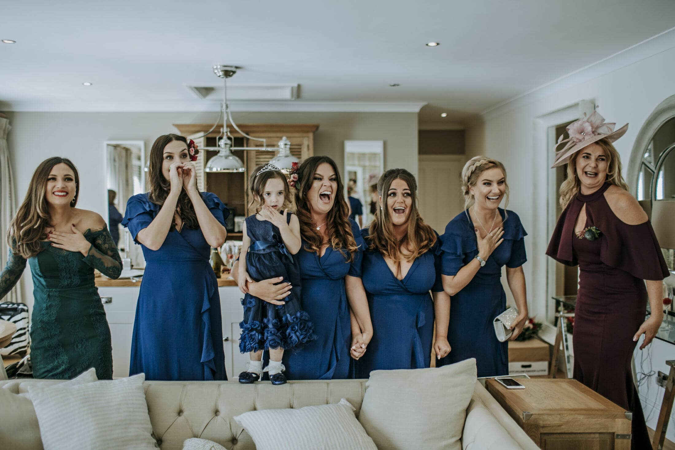Bridesmaidsinapartment_9b786e145b3de1f7faab247e5aa3b861