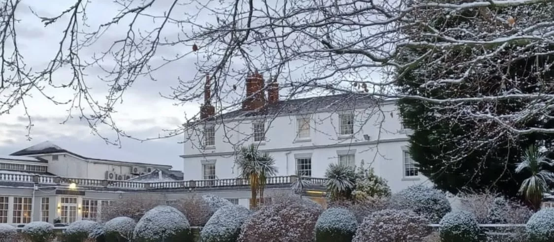 hotel winter