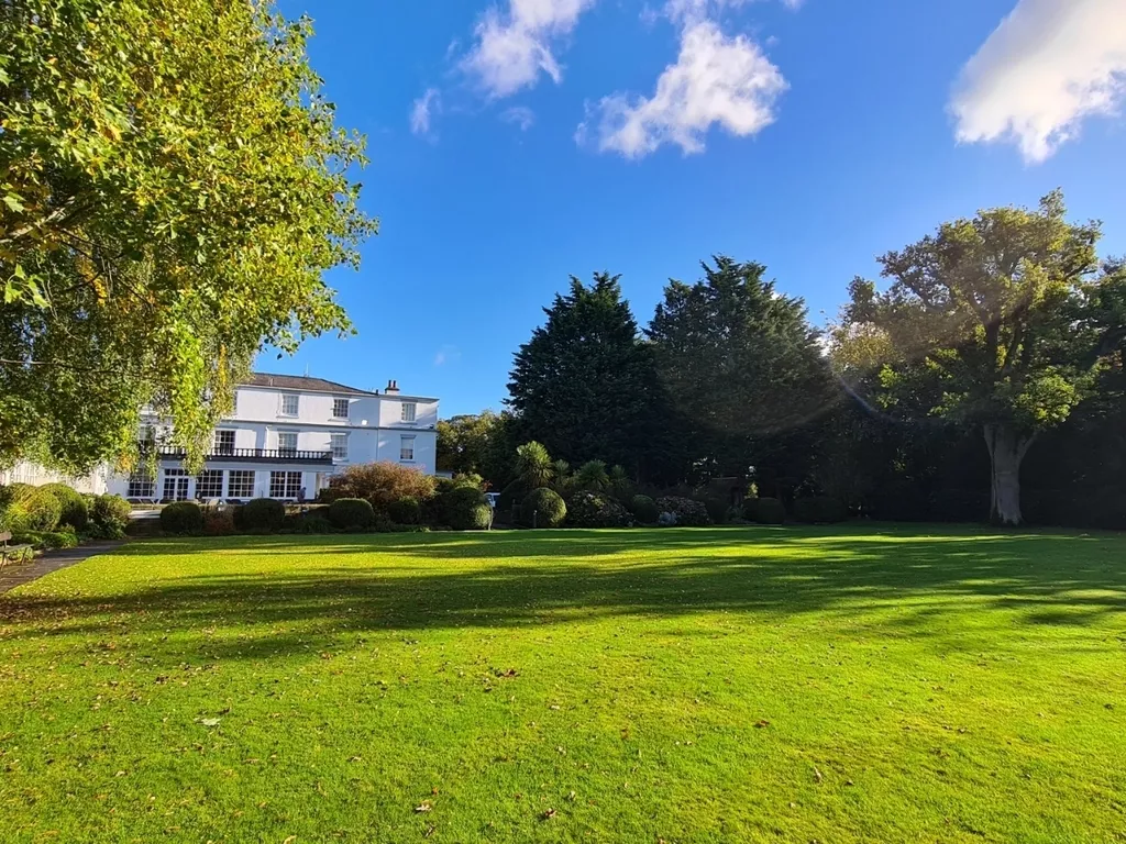 rowton lawn